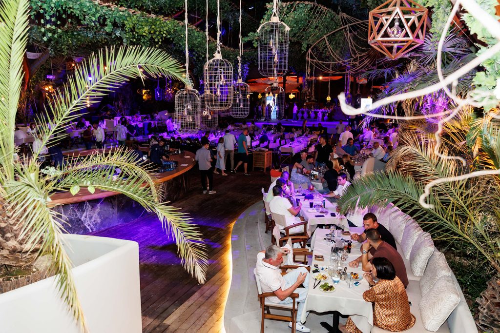 locatie petrecere de craciun corporate 